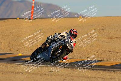 media/Dec-16-2023-CVMA (Sat) [[bb38a358a2]]/Race 13 Amateur Supersport Middleweight/